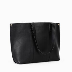 Signature Tote- Black Smooth pebble